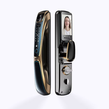 Serrure Intelligente LUX25 Face ID installée sur une porte d’entrée moderne – design premium et sécurité biométrique TECHY.